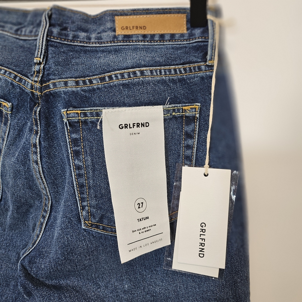 GRLFRND  TATUM Dark Blue Cropped Jeans Size 27. - Picture 6 of 15